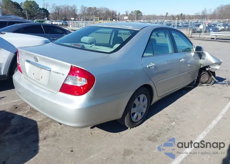 2004 Toyota Camry Le z USA, uszkodzony, nr VIN 4T1BE32KX4U921713